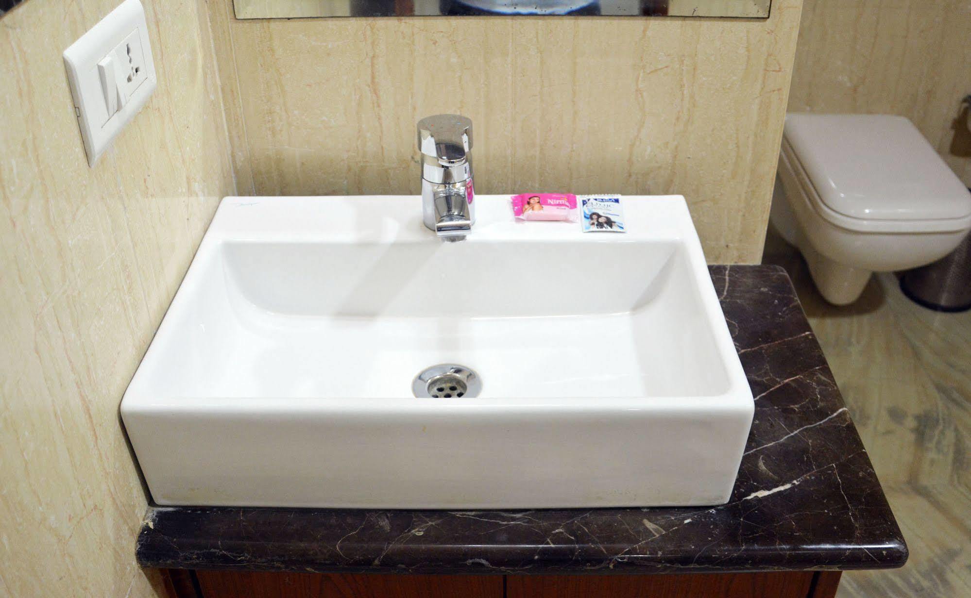 Trinity Corporate Udyog Vihar 3*