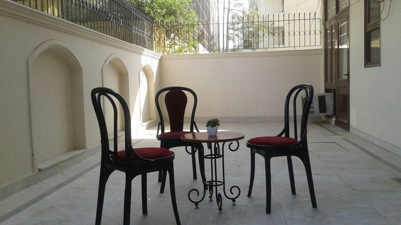 Pamposh Guest House,