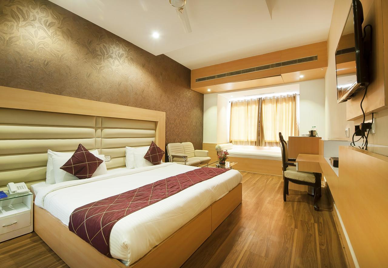 Corporate Prime-huda Centre 3*