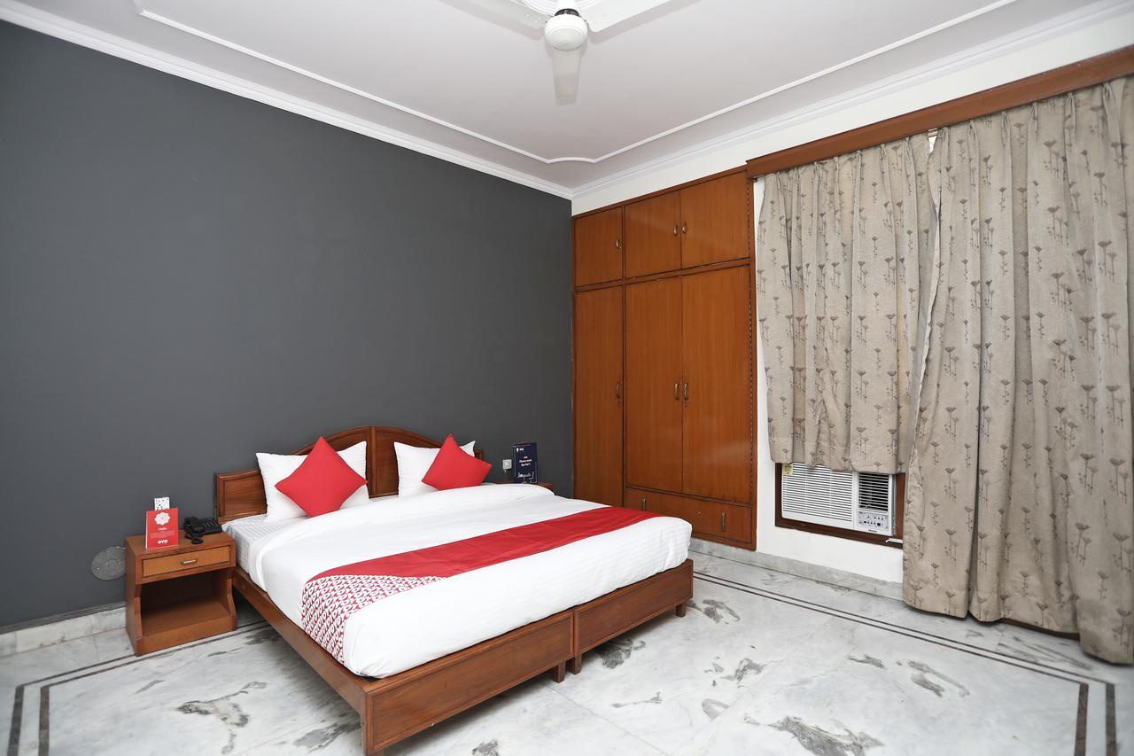 Guest house Oyo 14408 Corple Gurgaon
