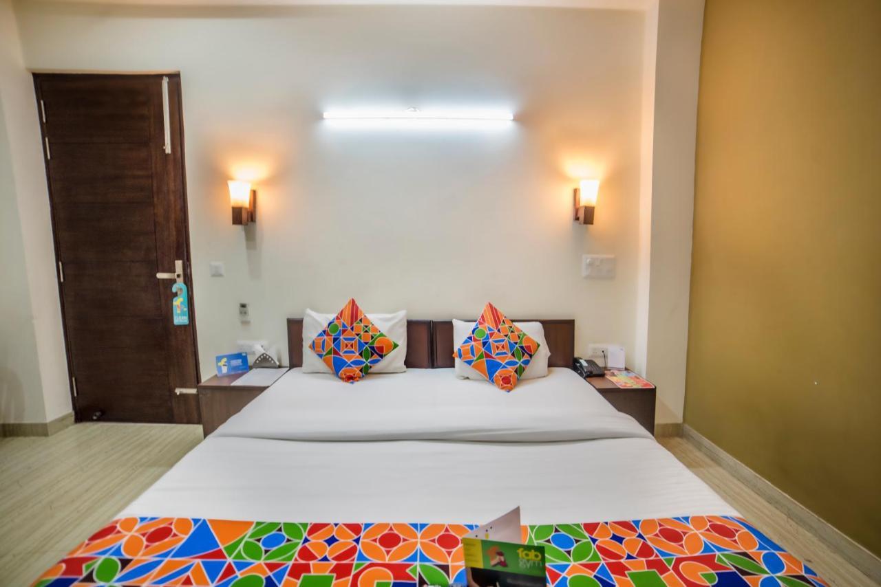 Hotel Fabhotel Mannat Residency Sec 52