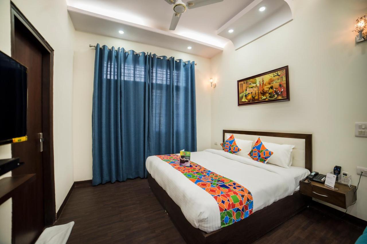 Fabhotel Mannat Residency Sec 52 3* Gurgaon