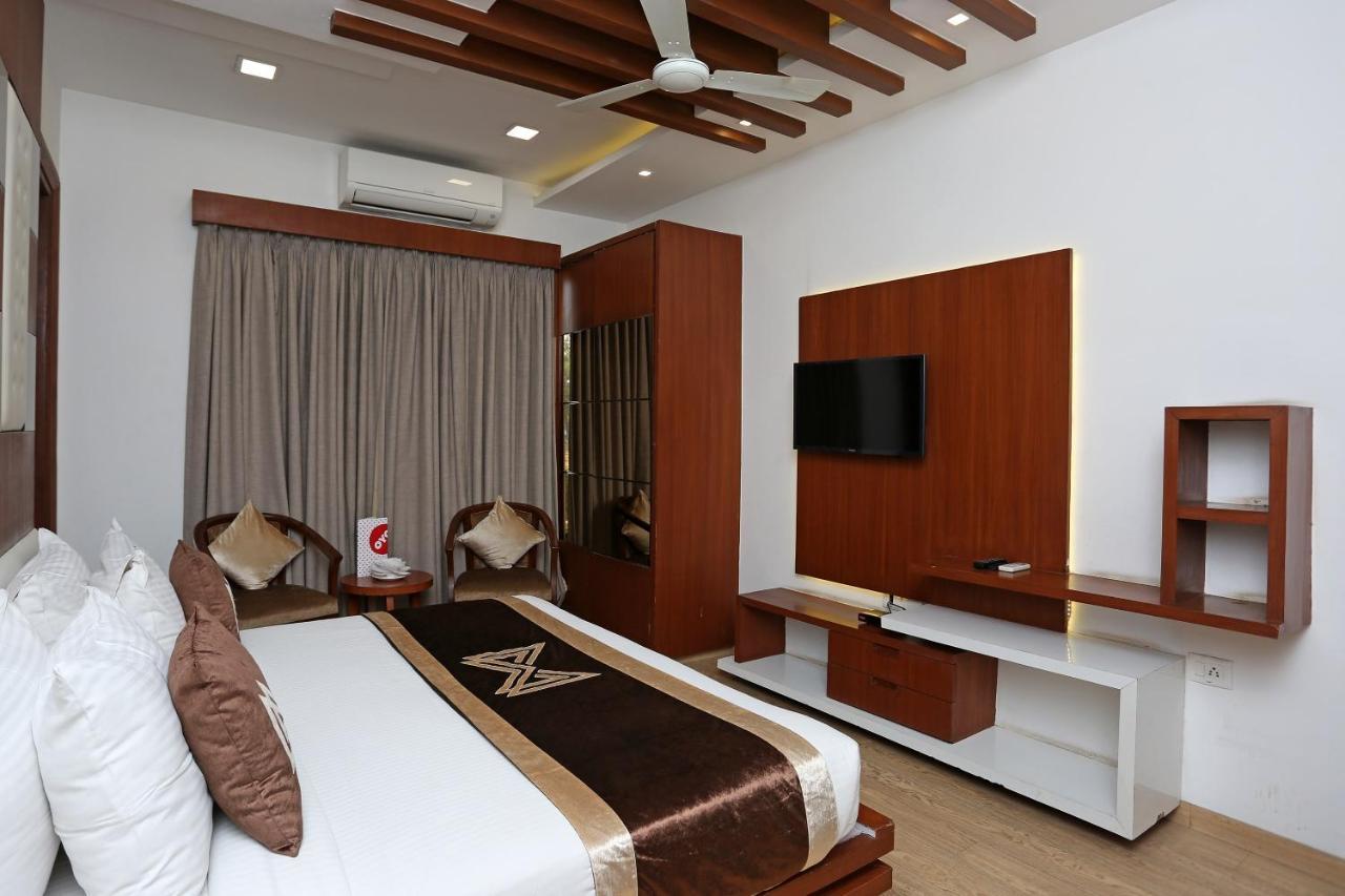 Hotel Oyo 6135 The Motif