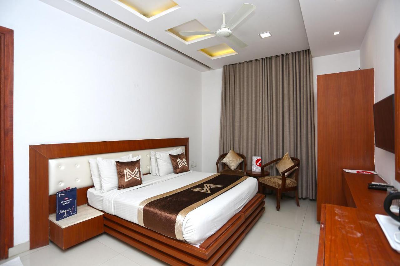 Oyo 6135 The Motif Hotel