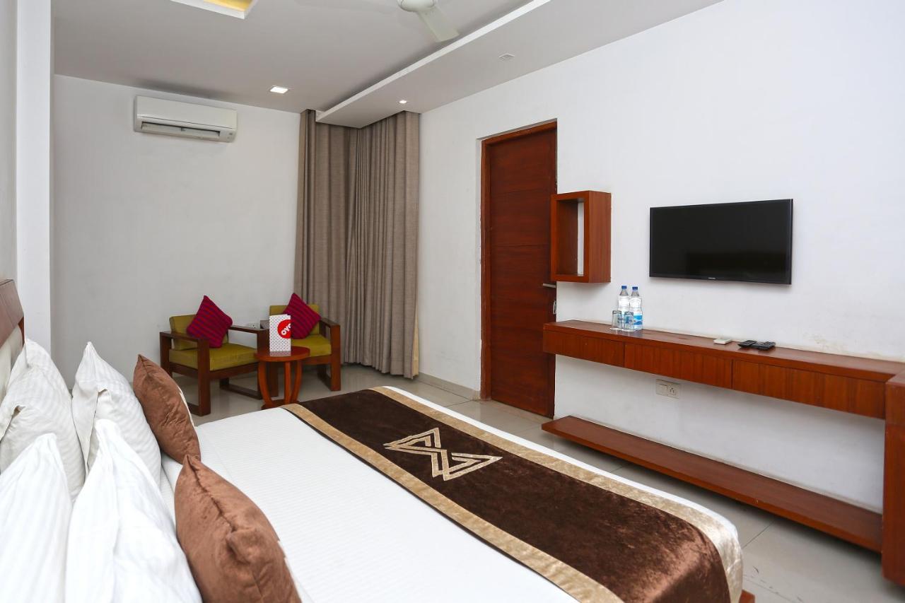 Hotel Oyo 6135 The Motif Gurgaon