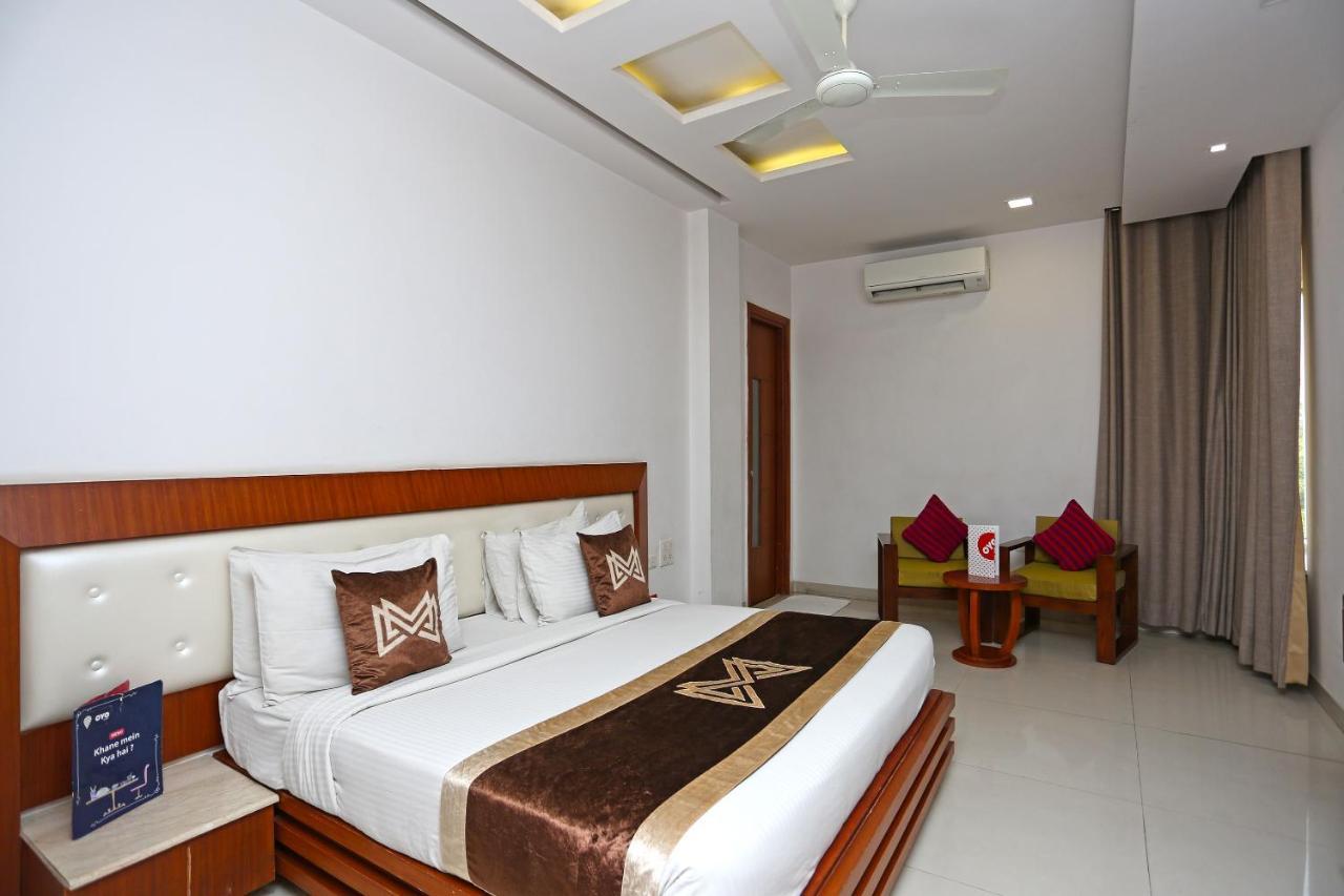 Hotel Oyo 6135 The Motif 3*