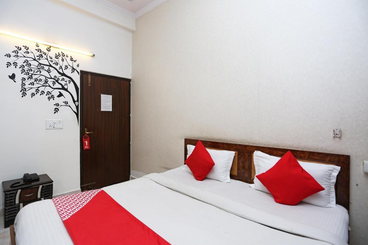 Hotel Oyo 3650 View Brothers Gurgaon