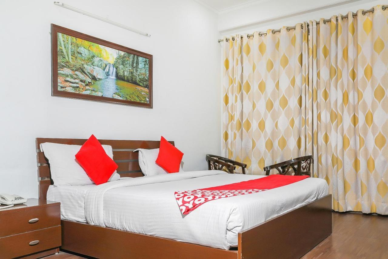 Oyo 8947 Vedanta Hotel