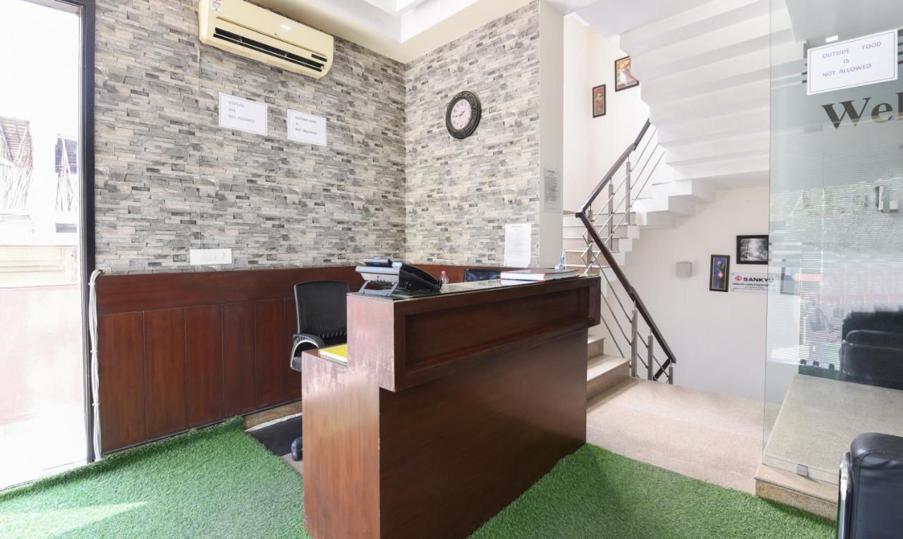 Hotel Treebo Aksh Palace Gurgaon
