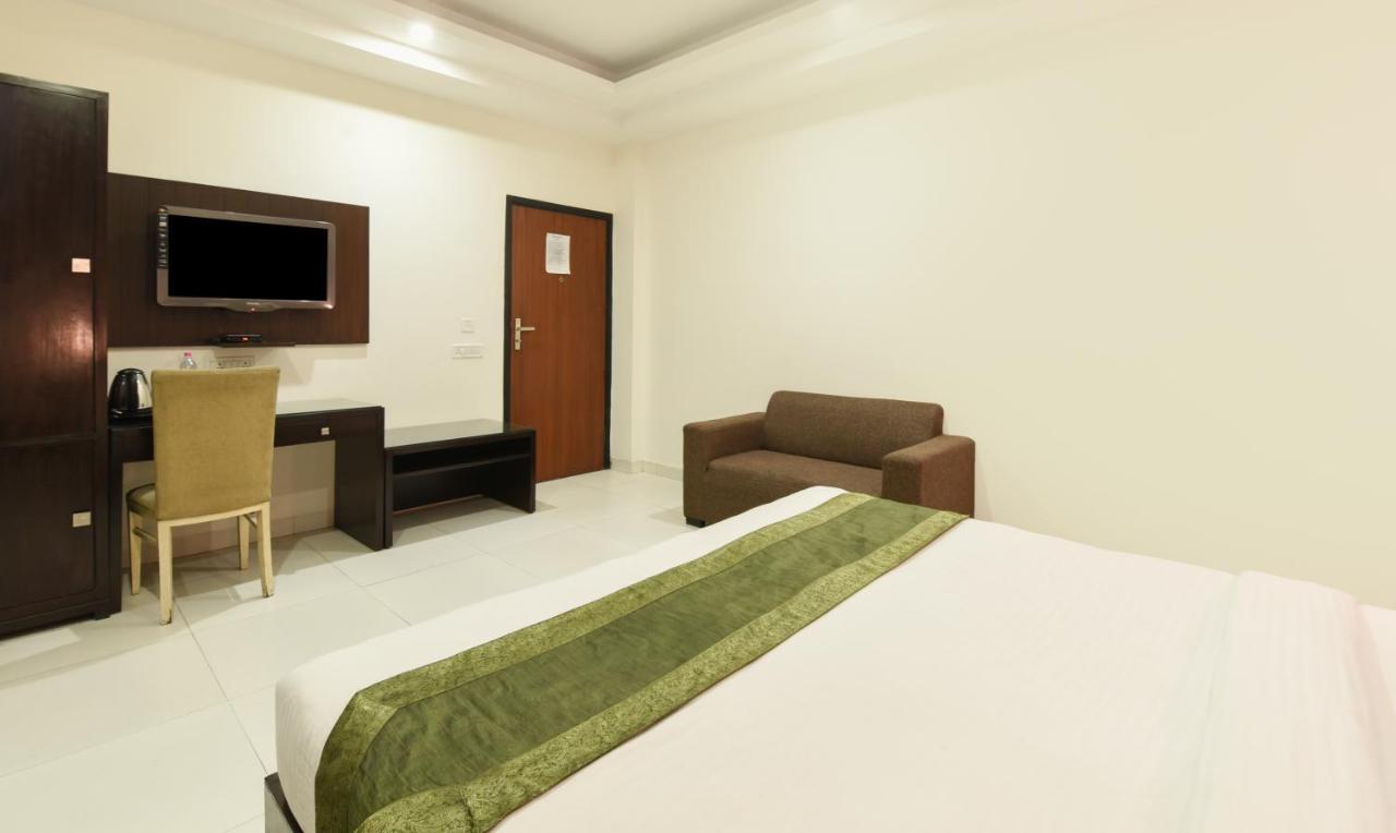 Treebo Aksh Palace Hotel Gurgaon