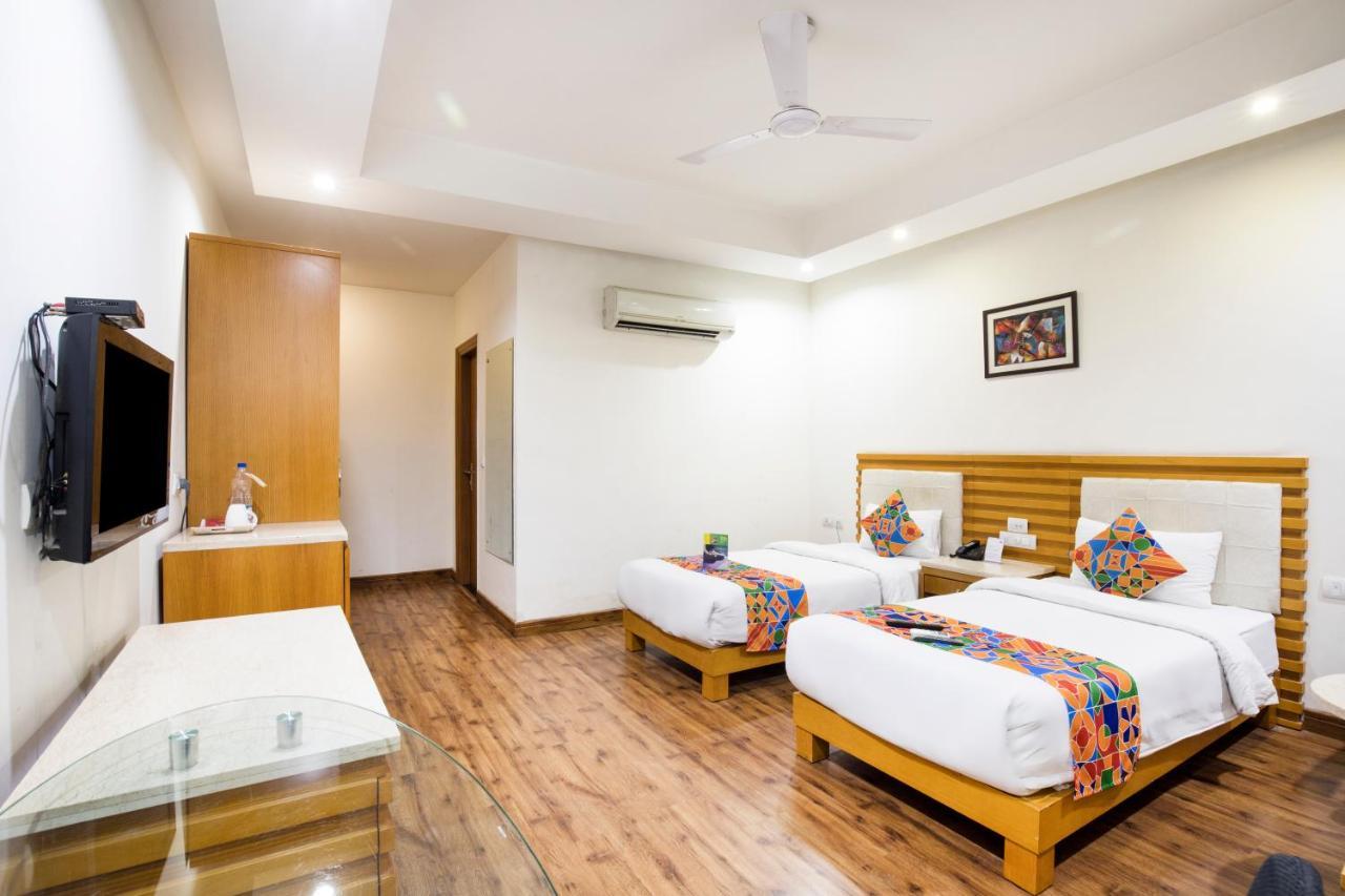 Fabhotel Grd Dlf Square Gurgaon