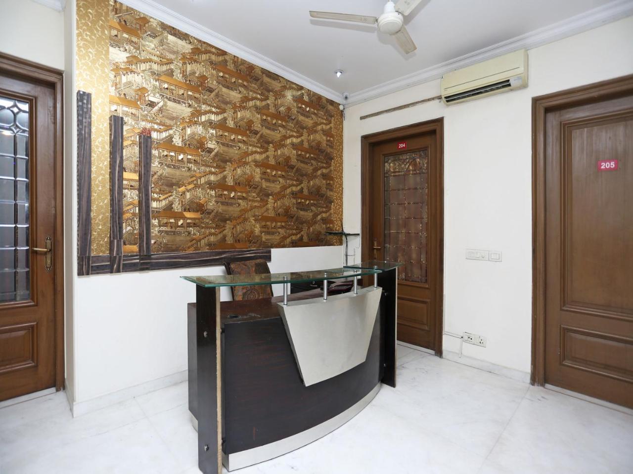 Oyo 15716 The Red Orchid Hotel Gurgaon
