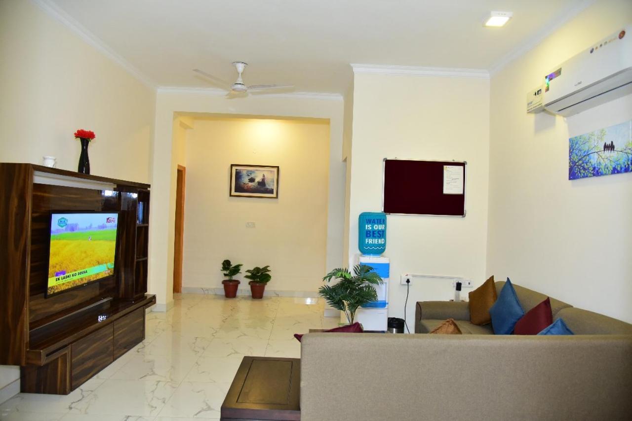 Hotel Arkaya Gurgaon