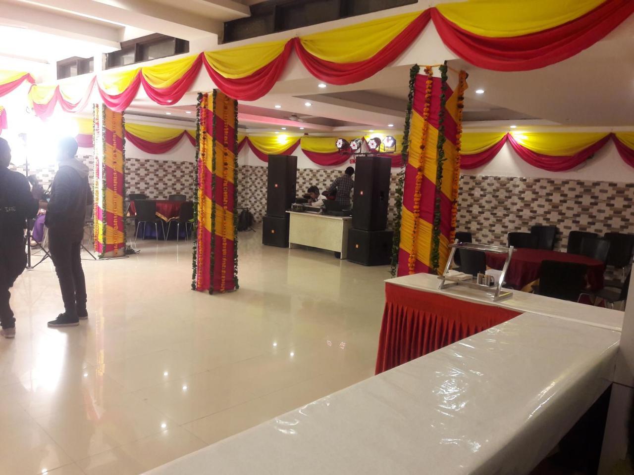 Smart 3 By Royal Collection Gurgaon