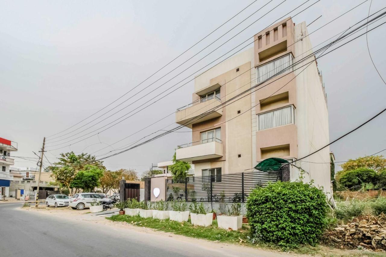 Hotel Smart 3 By Royal Collection Gurgaon