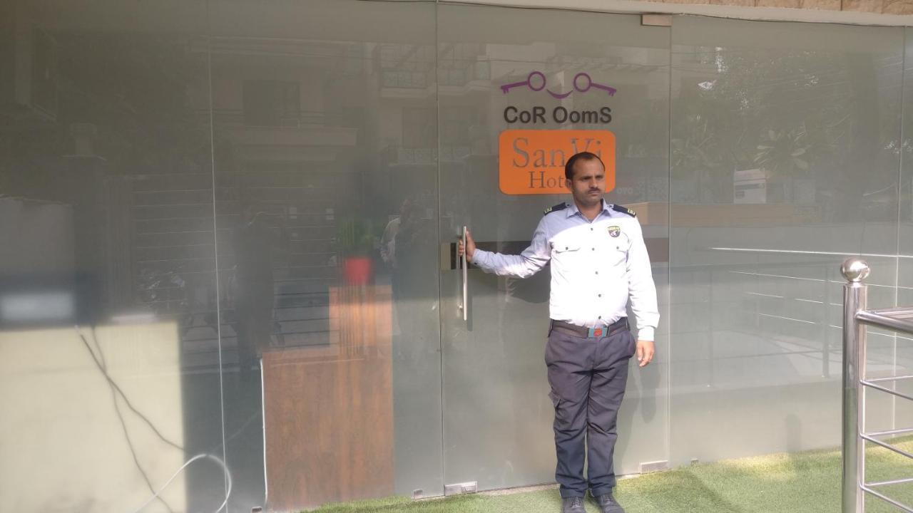 Corooms Sanvi Unitech Cyber Park Hotel Gurgaon
