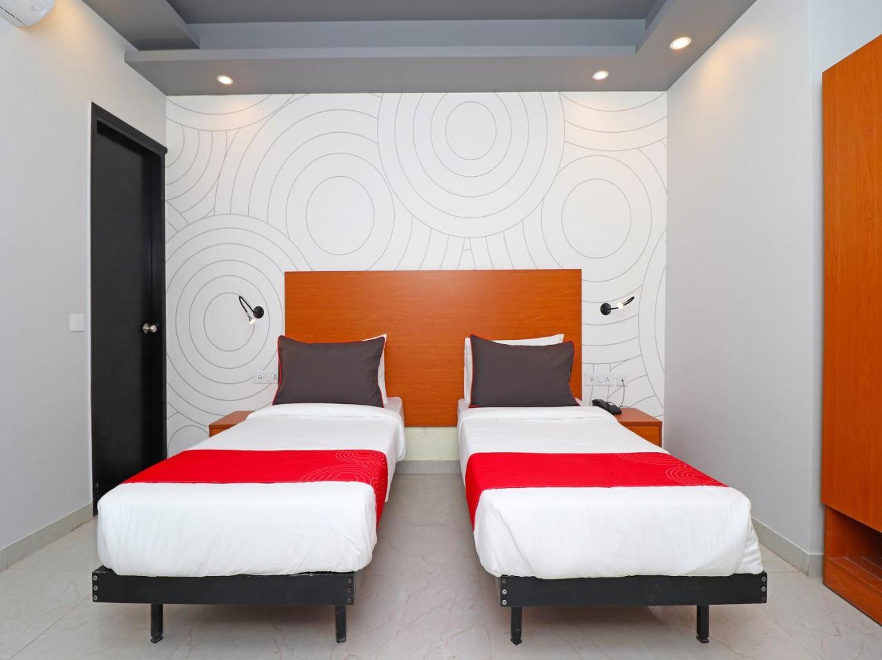 Oyo 20032 Silverkey Medanta Gurgaon
