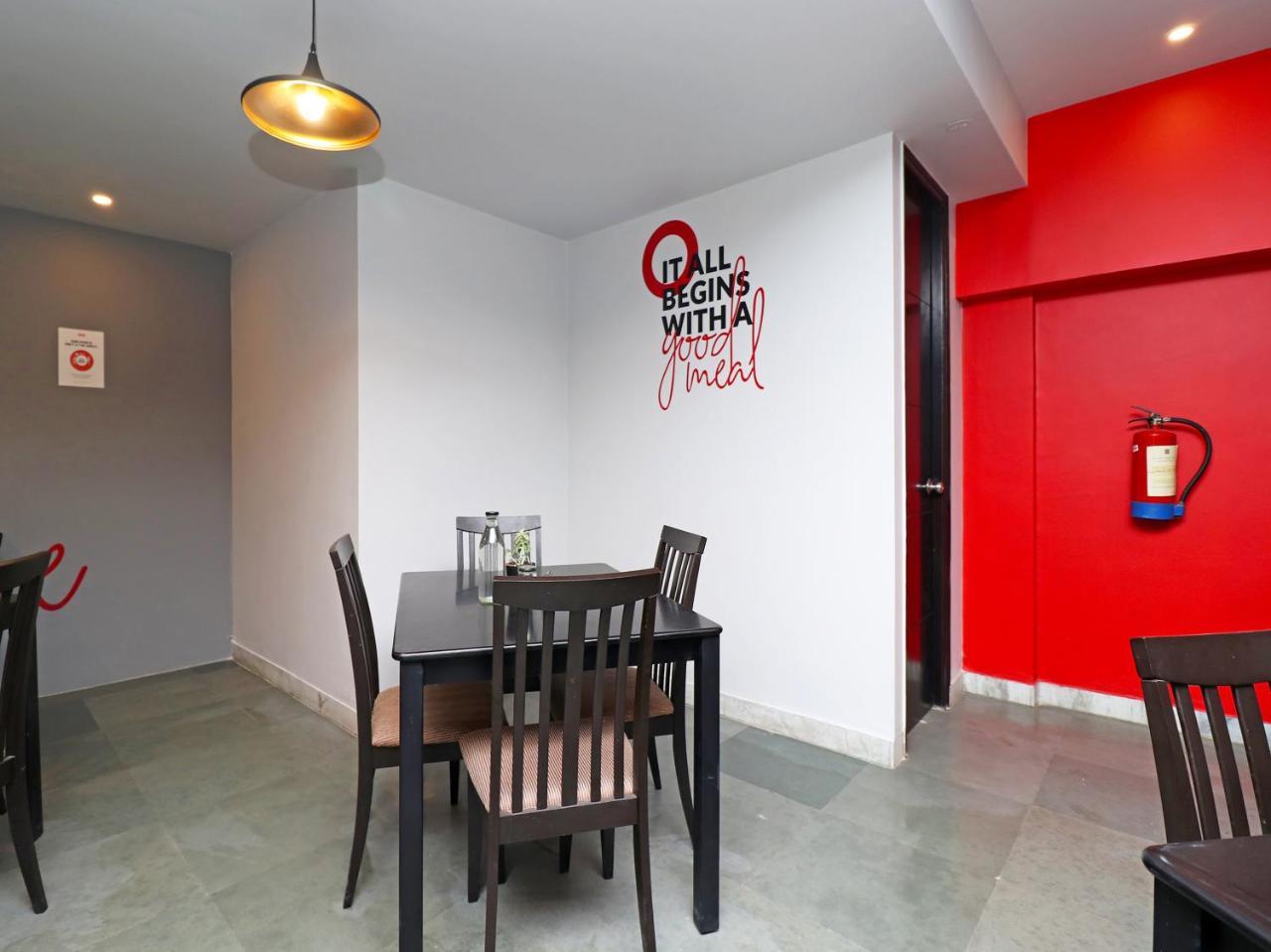 Oyo 20032 Silverkey Medanta Hotel Gurgaon