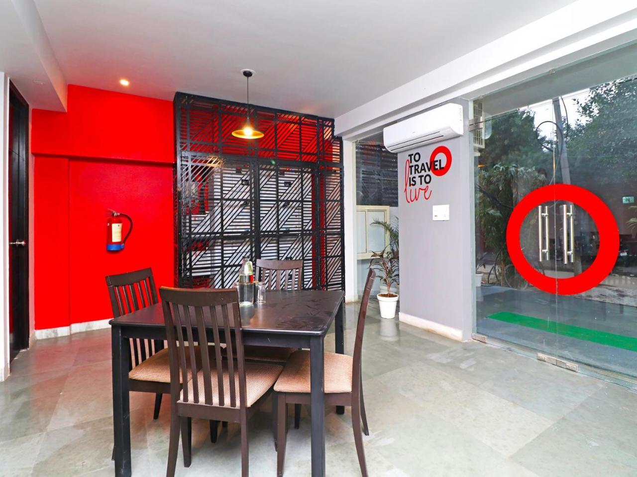 Oyo 20032 Silverkey Medanta Gurgaon