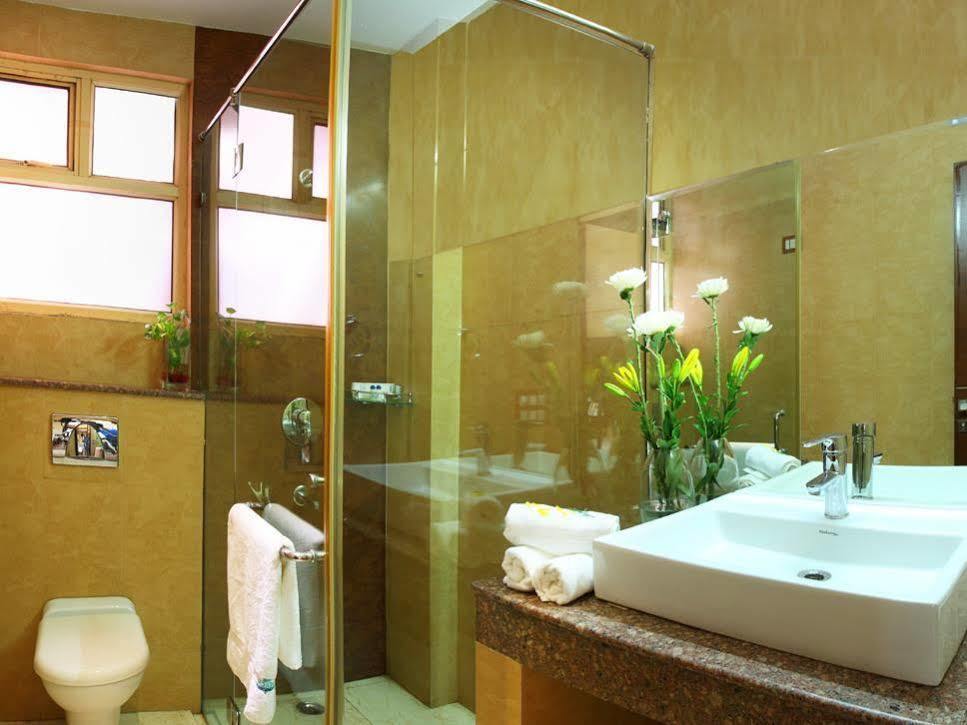 Guest house Perch Arbor-golf Course Road 3*