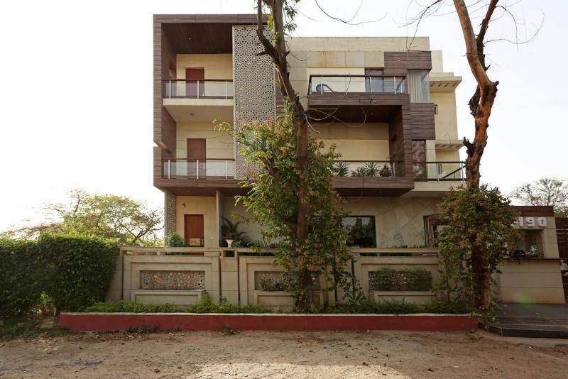 Collection O Motif South 1 Near Appu Ghar 3*