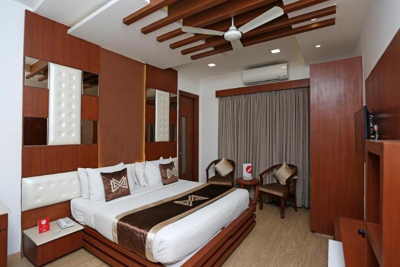 Collection O Motif South 1 Near Appu Ghar Hotel Gurgaon