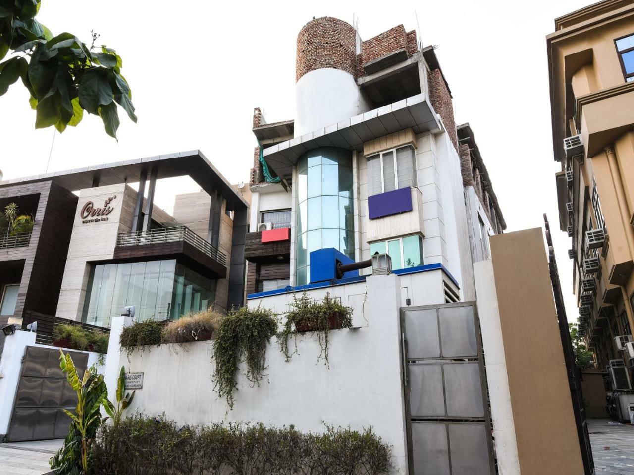 Hotel Oyo 644 Haris Court 3*
