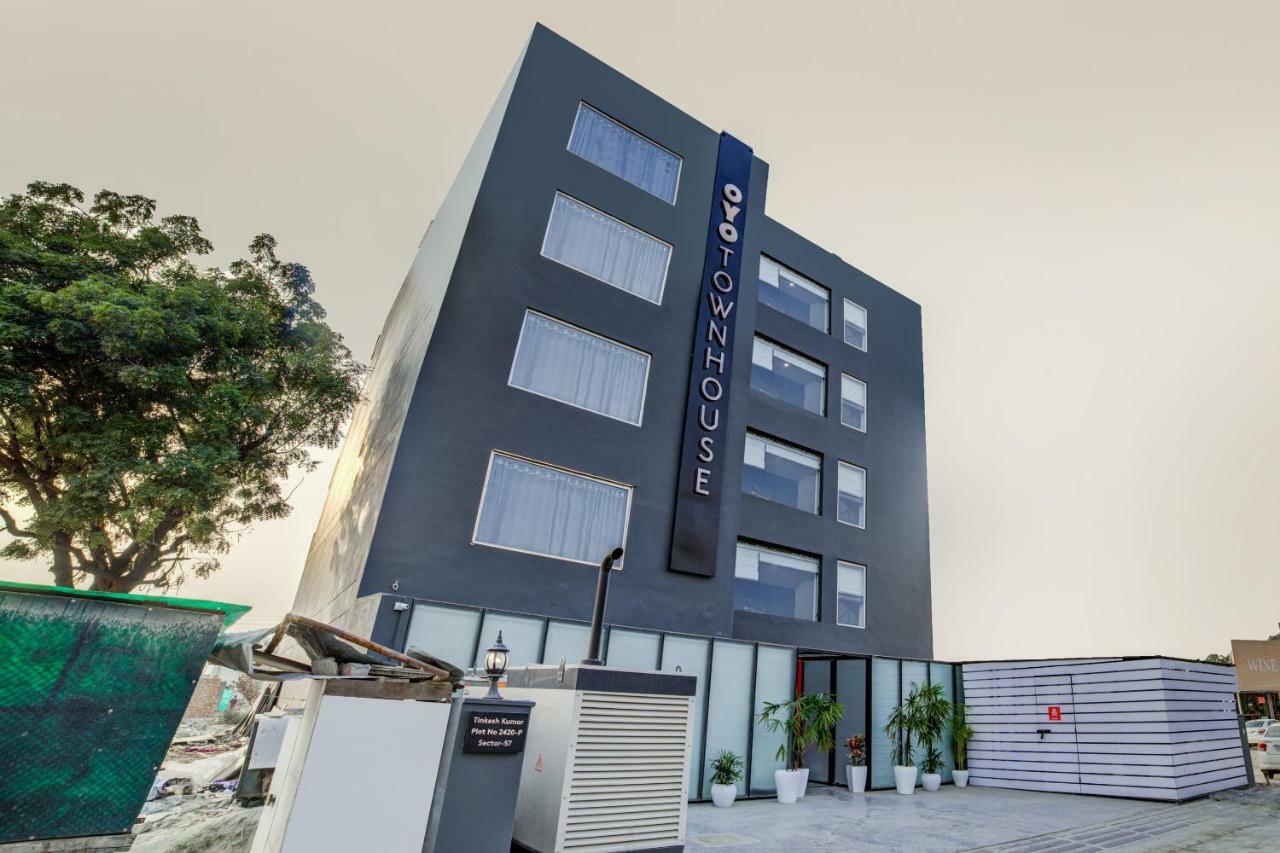 Hotel Oyo Townhouse 89 Hongkong Bazaar 3*