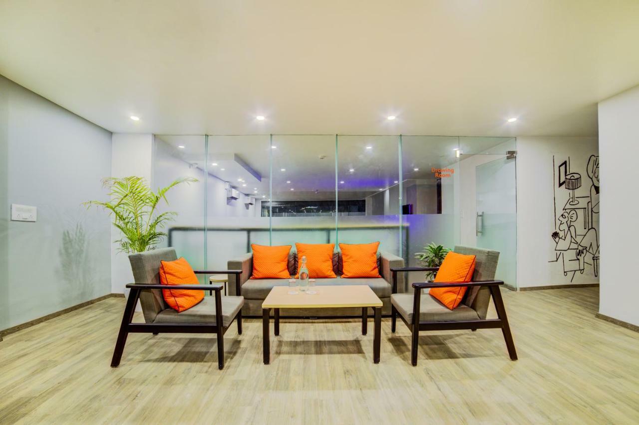 Oyo Townhouse 89 Hongkong Bazaar 3*