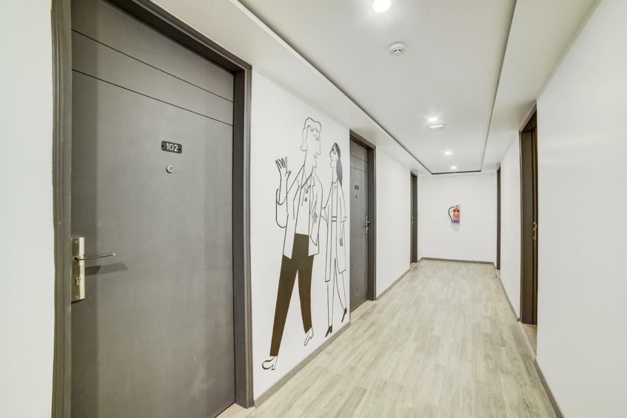 Hotel Oyo Townhouse 89 Hongkong Bazaar 3*