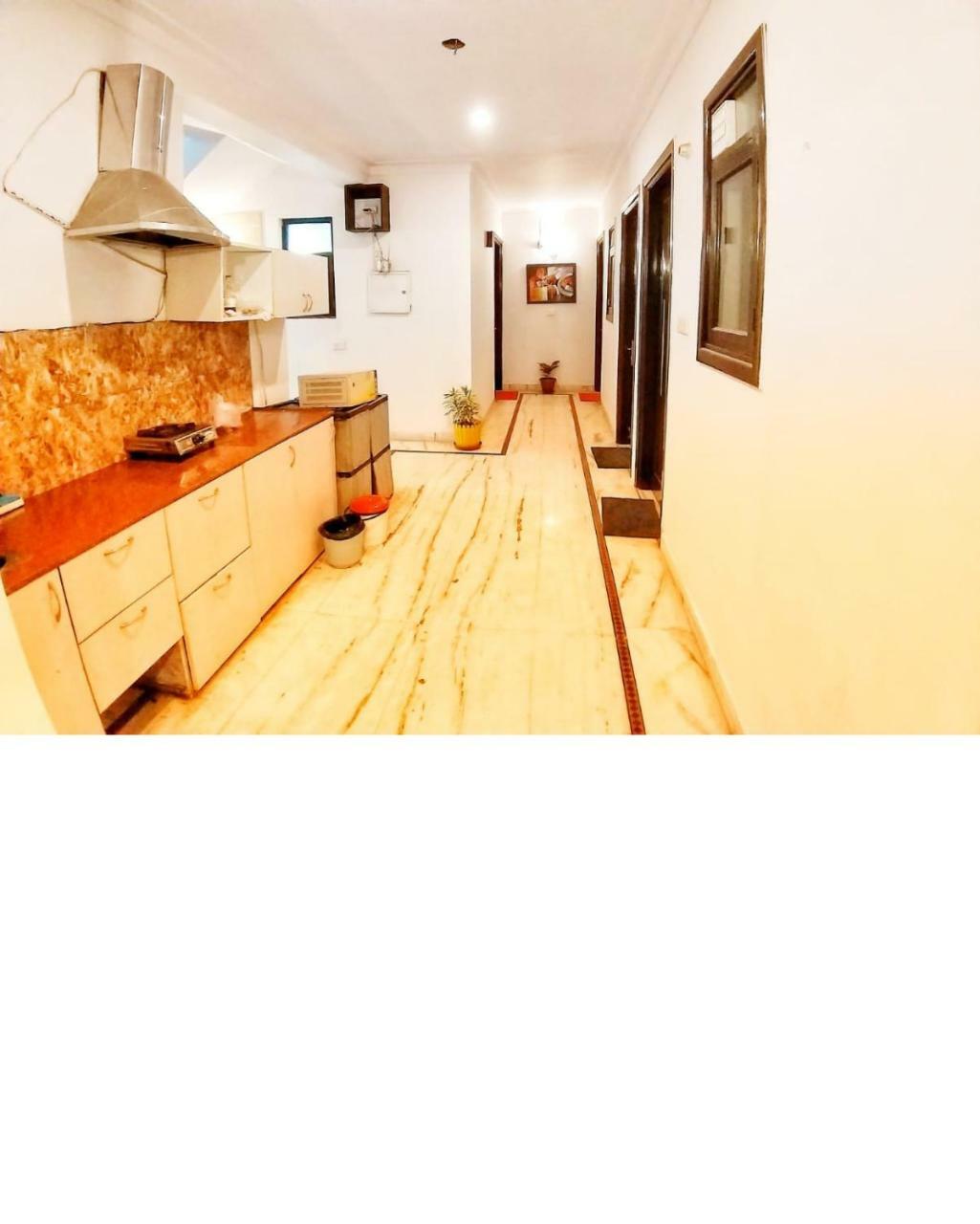 Comfort Room@kr Group 3* Gurgaon