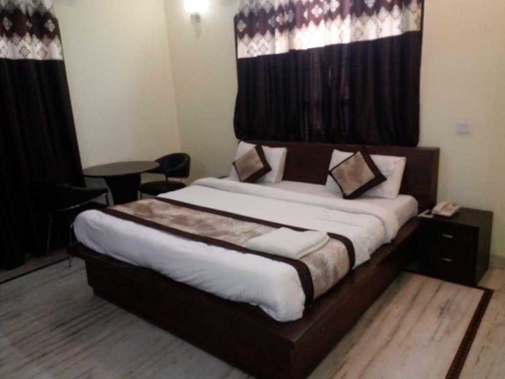 Comfort Room@kr Group Hotel 3*