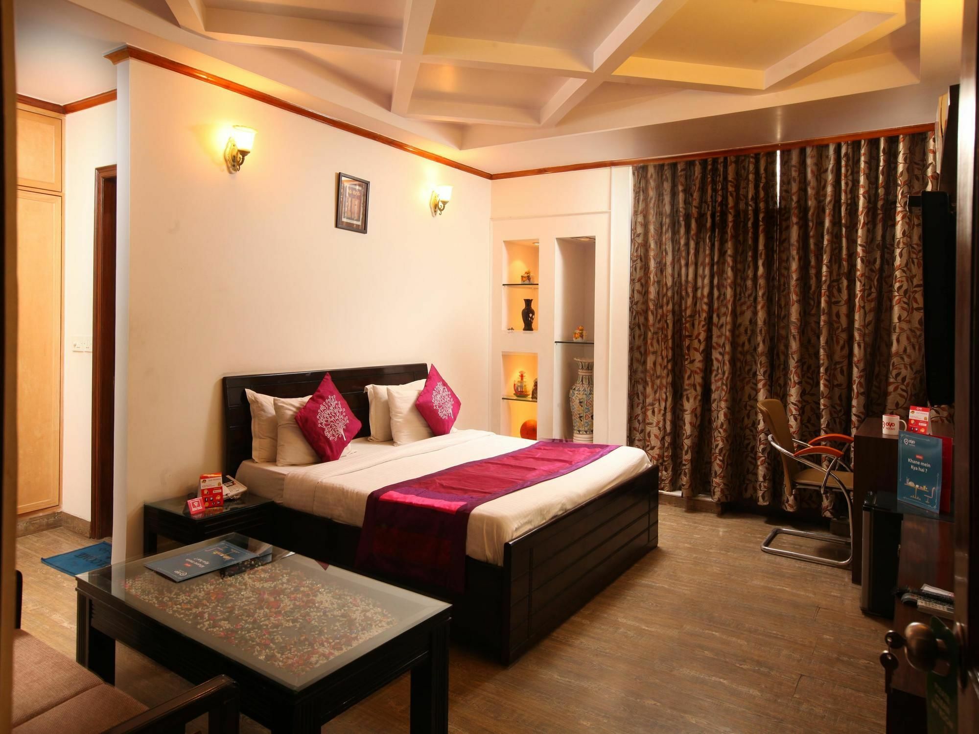 Hotel O 2173 Hotel Sebastian White 4*
