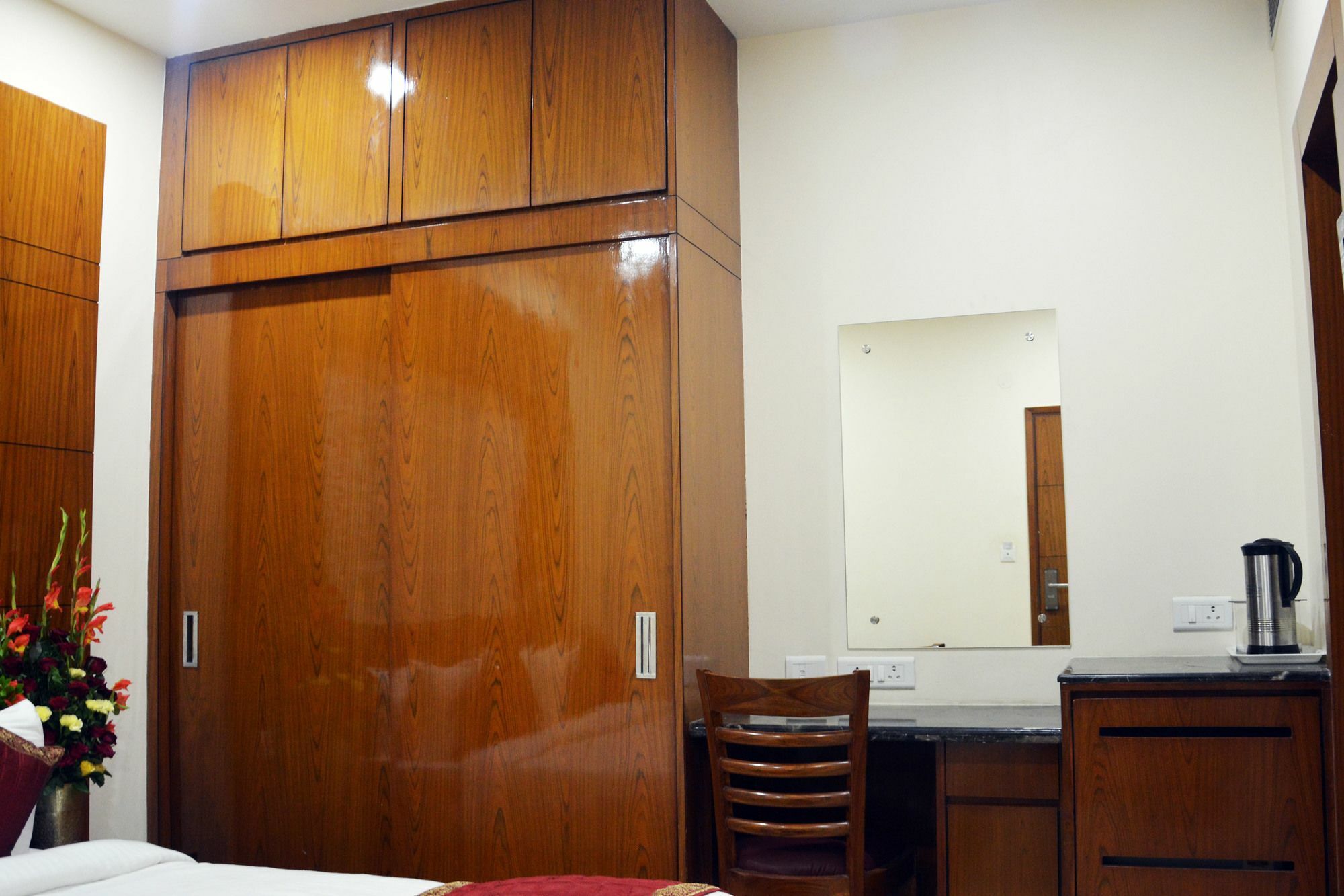 Hotel Trinity Corporate Udyog Vihar Gurgaon