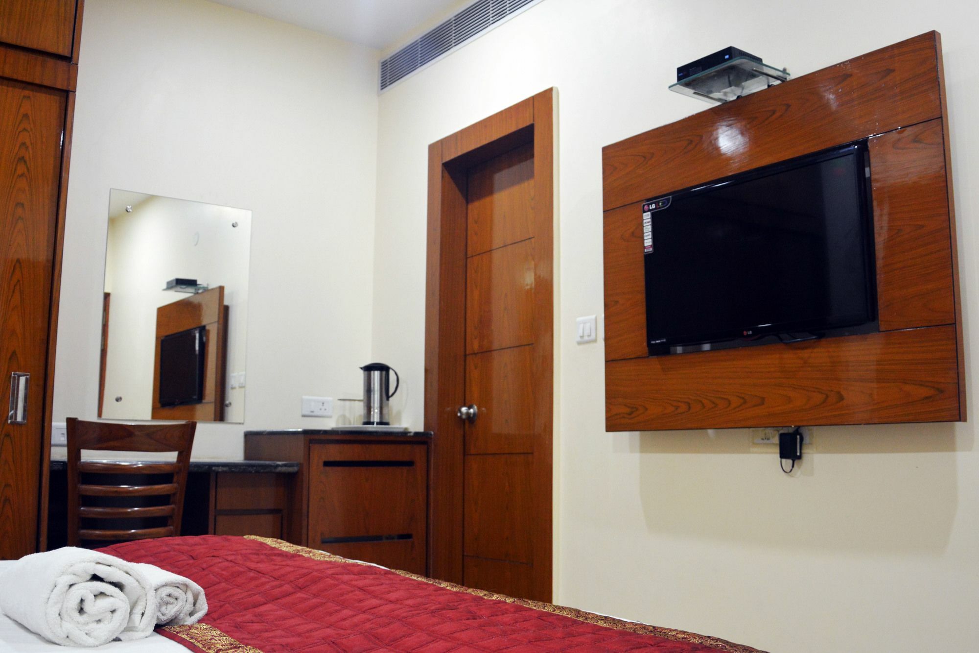 Hotel Trinity Corporate Udyog Vihar