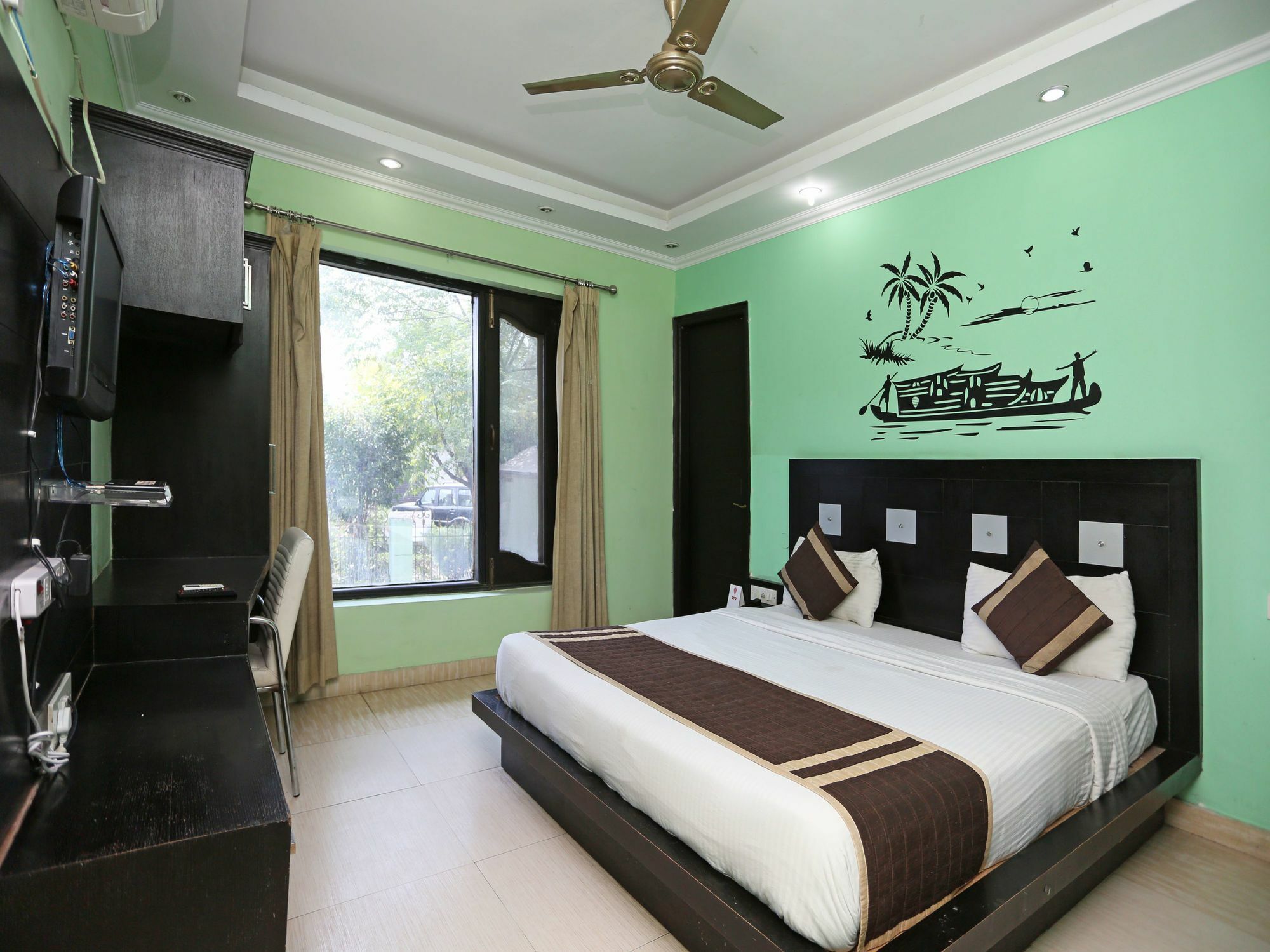 Oyo 6895 Cybercity & Hotel