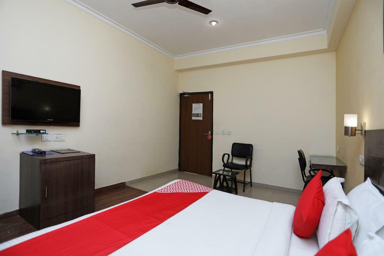 Oyo 357 Amazing Hotel