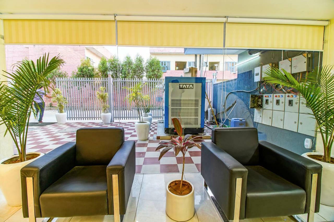 Hotel Fabhotel Kiara