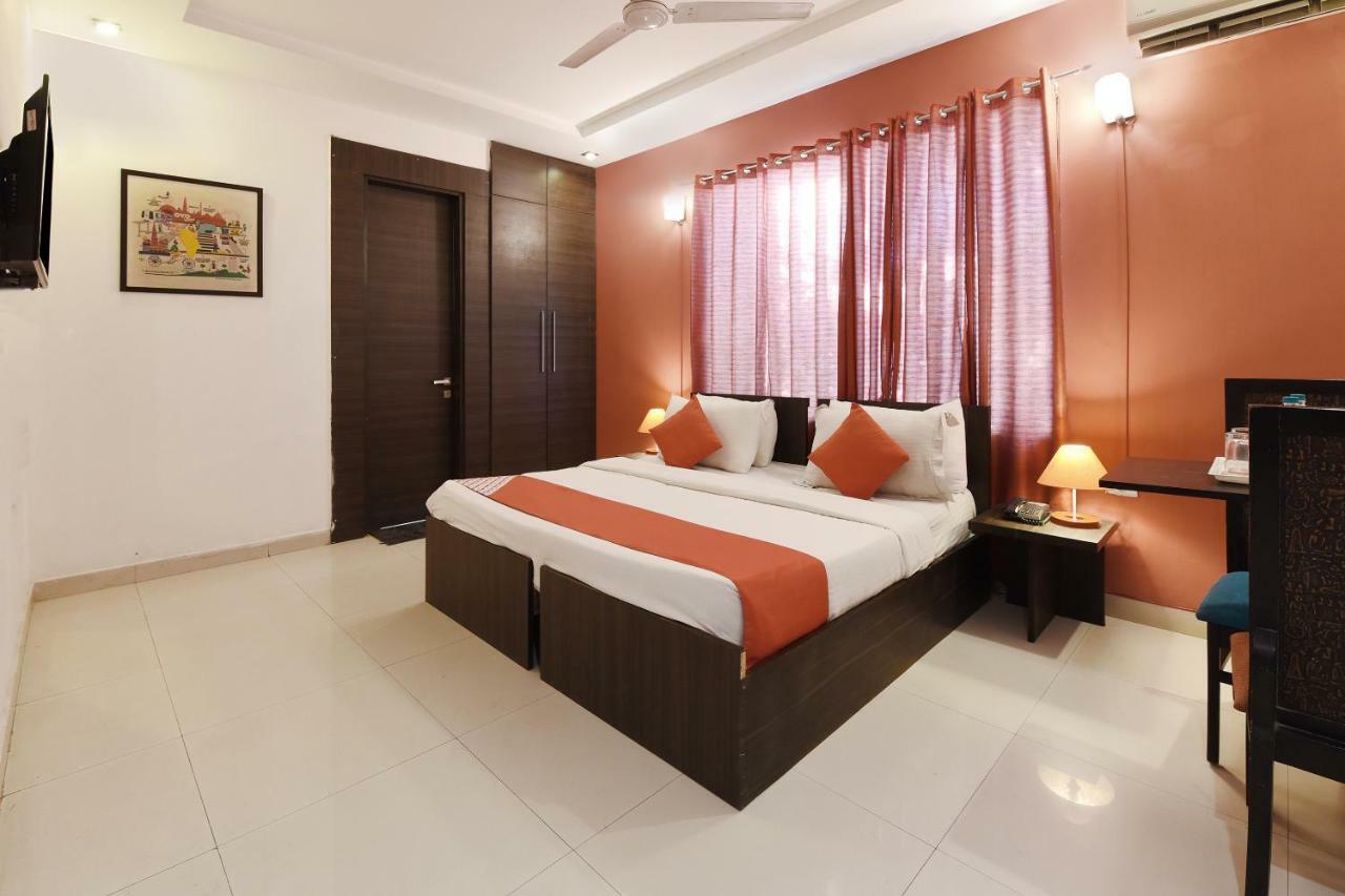 Oyo Flagship 387 Moulsari Avenue Hotel 3*