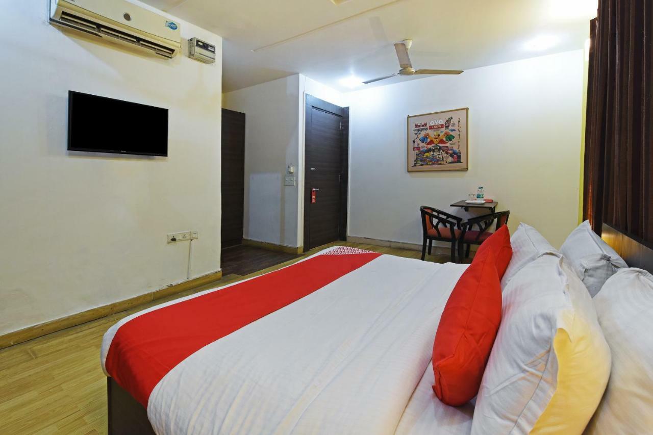 Hotel Oyo Flagship 387 Moulsari Avenue Gurgaon
