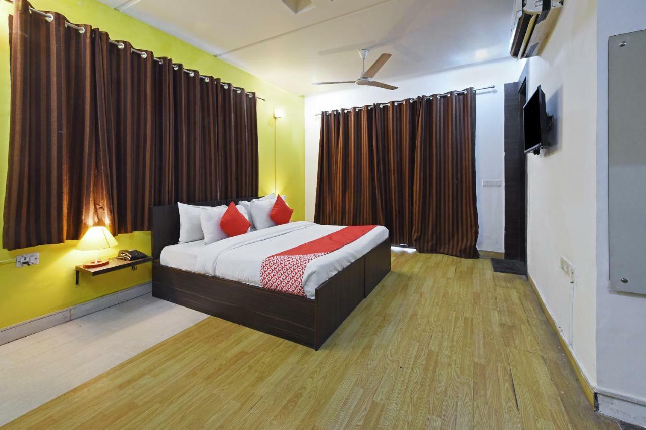 Oyo Flagship 387 Moulsari Avenue Hotel Gurgaon