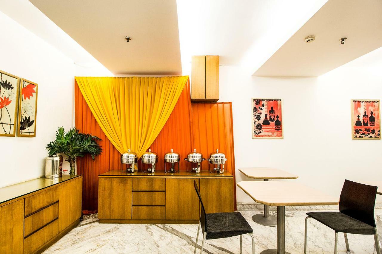 Hotel Fabhotel Raj Darbar Gurgaon