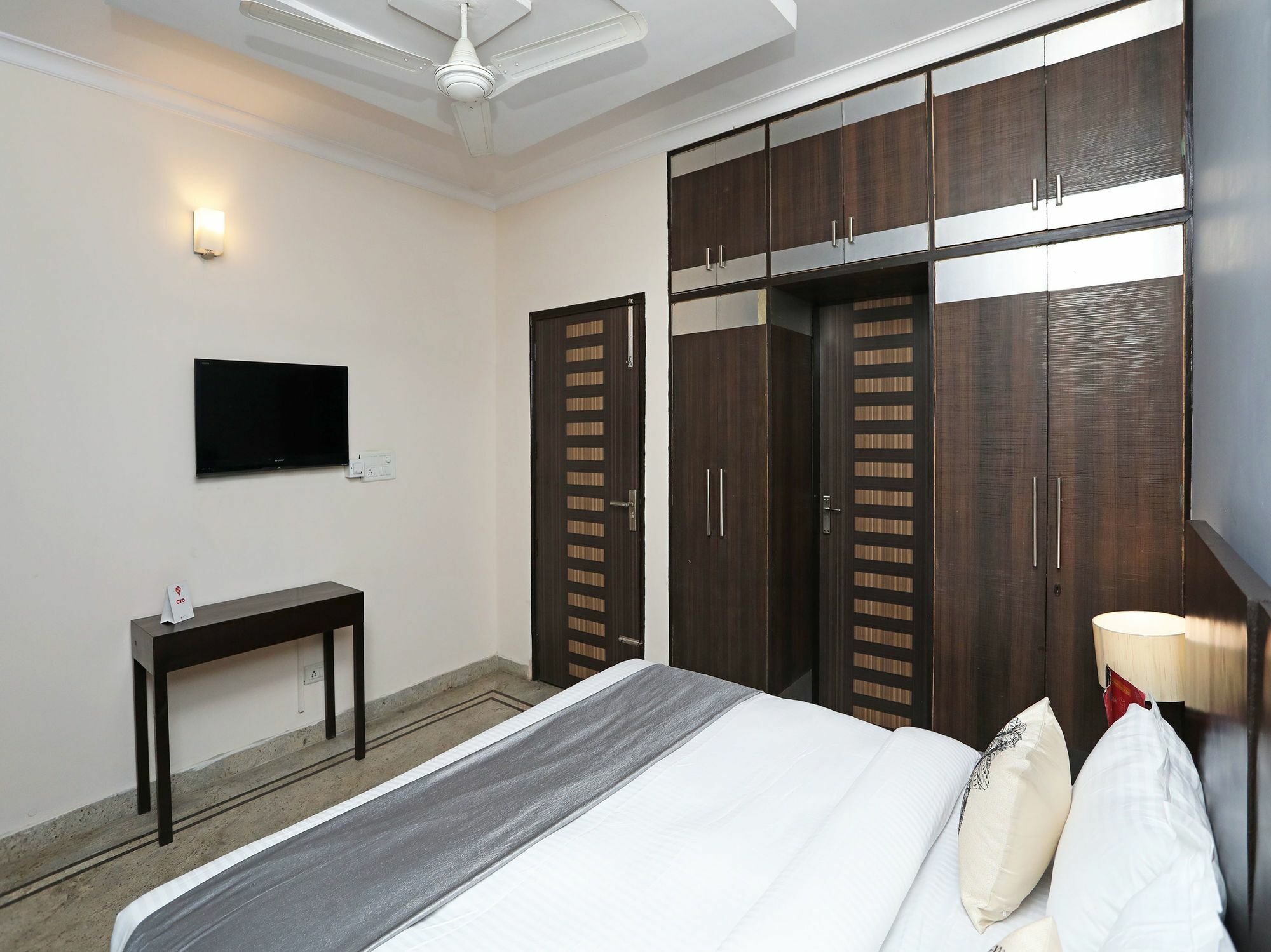 Oyo 11761 Whitepod Gurgaon