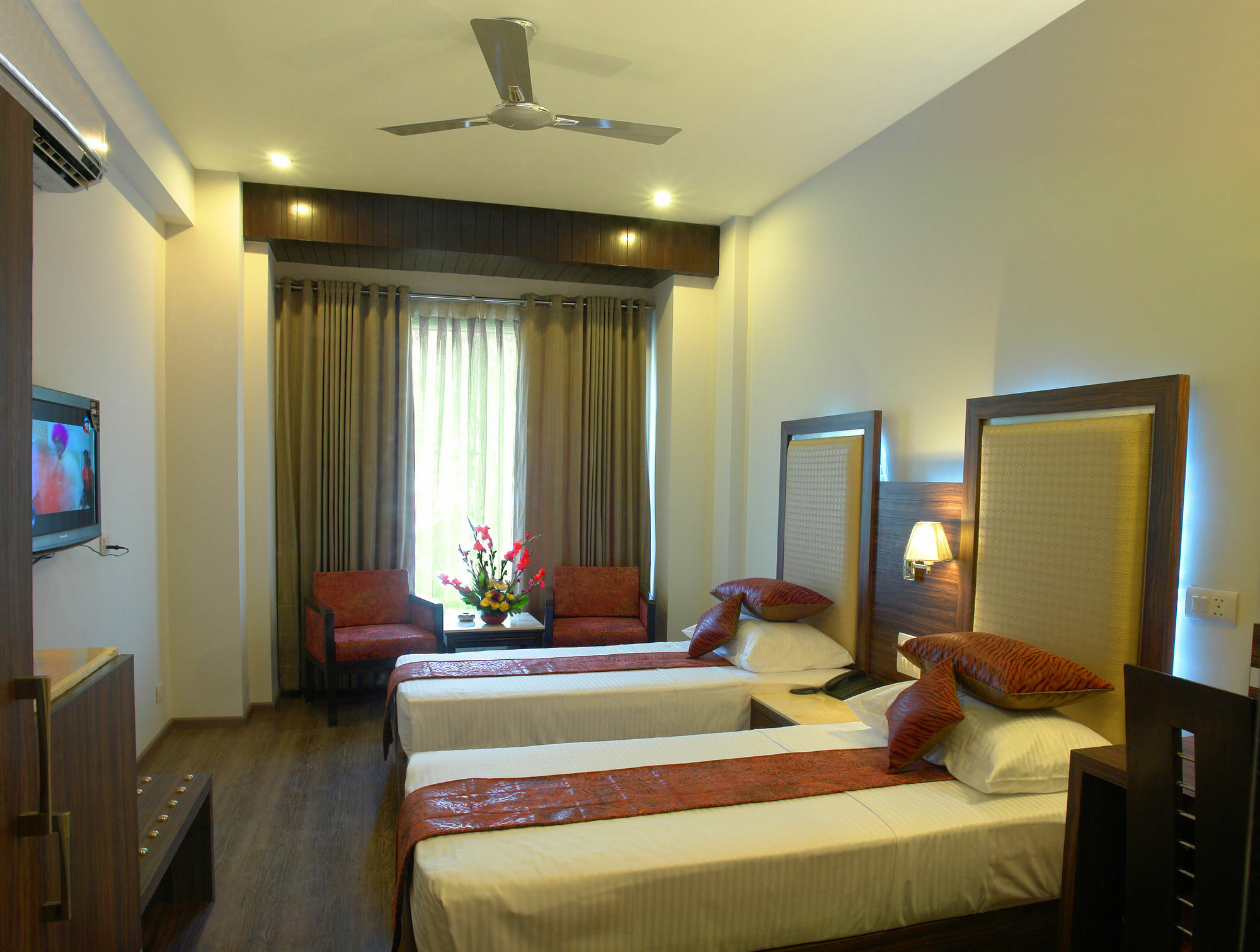 Hotel Sun