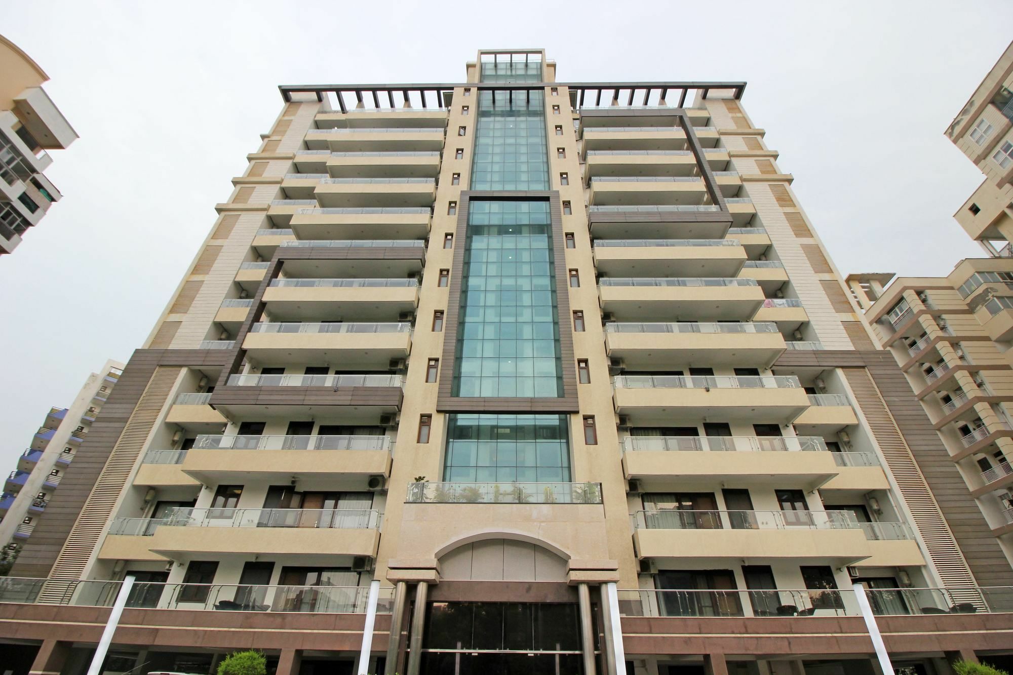 Gazebo & Medanta Apartment