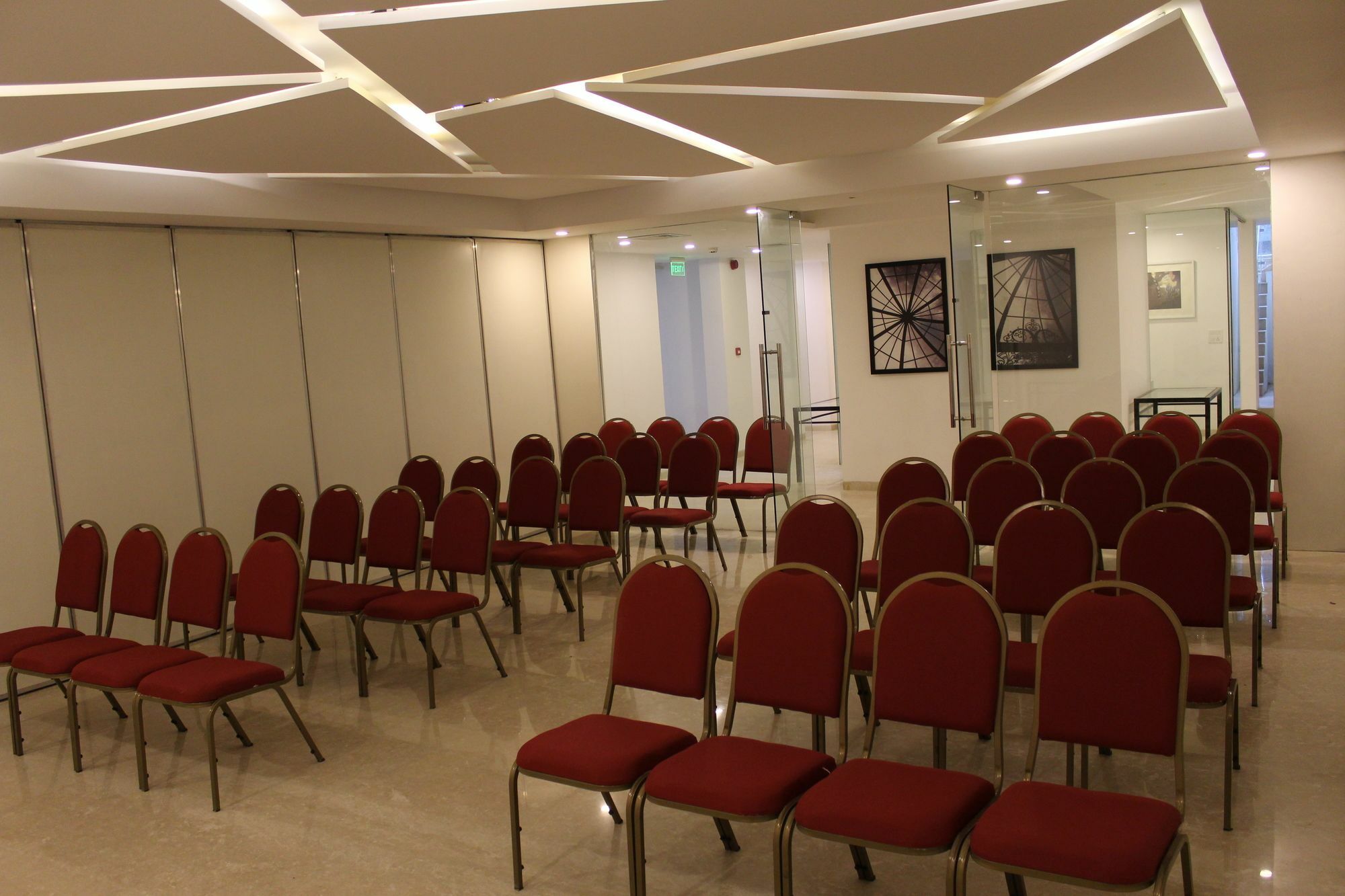 Keys Lite By Lemon Tree Hotels, Mayfield, Hotel Gurgaon