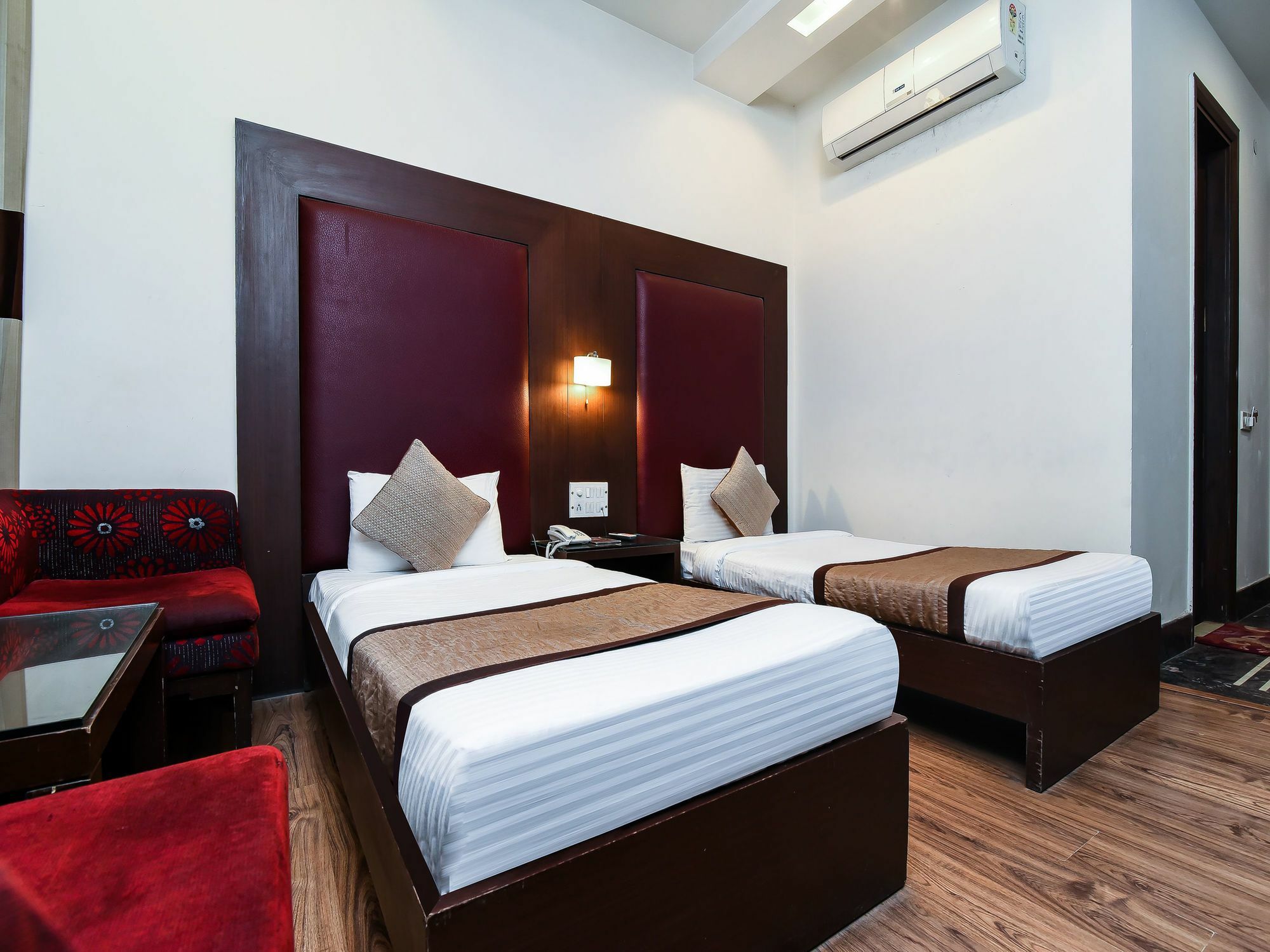 Oyo 644 Haris Court Hotel