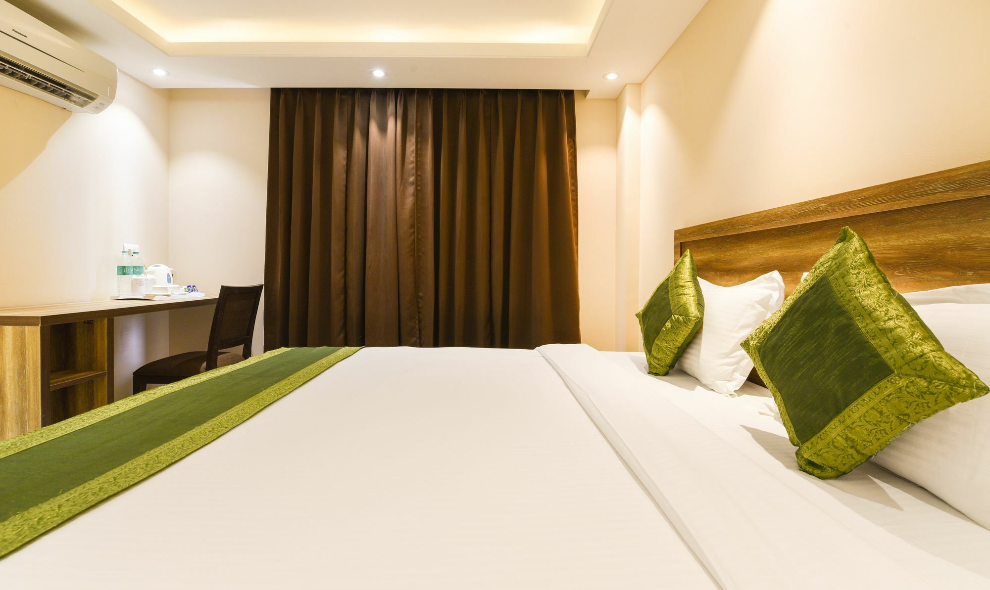 Treebo Iffco Chowk Hotel Gurgaon