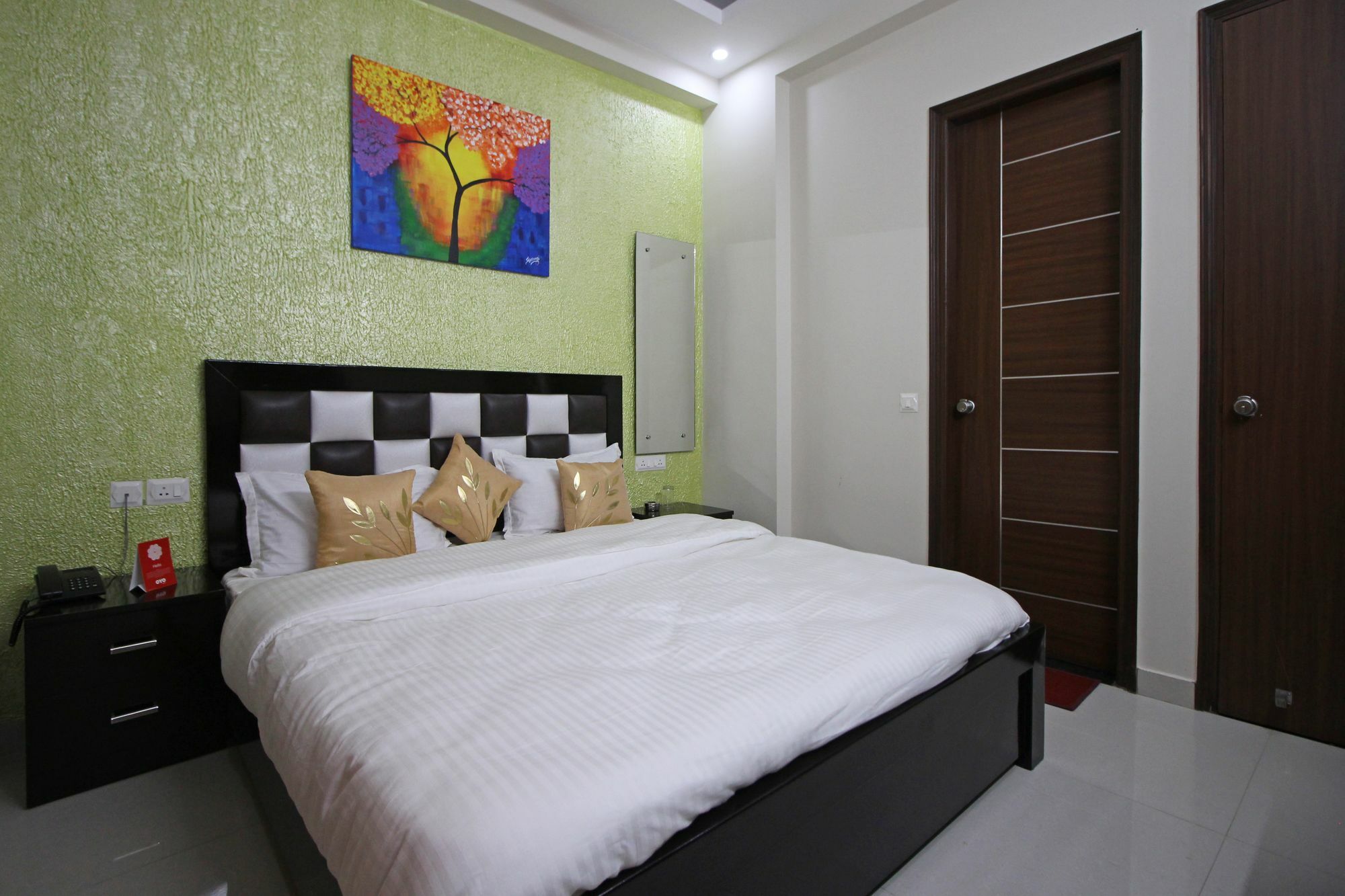 Oyo 7530 Sector 57 Hotel Gurgaon