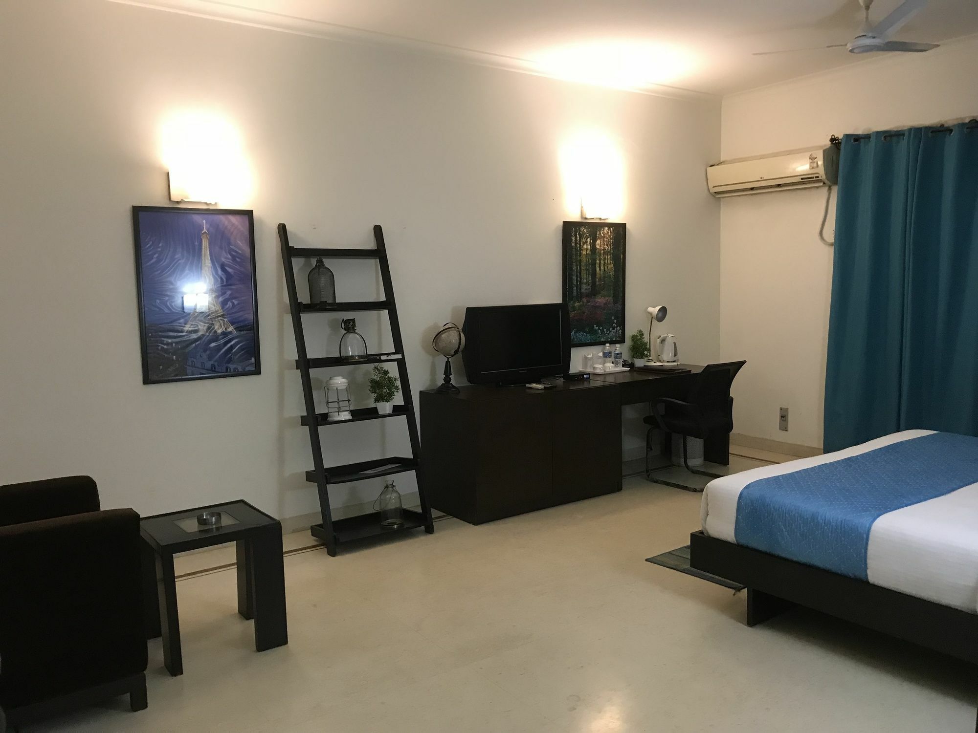 The Essence Hotel 3*
